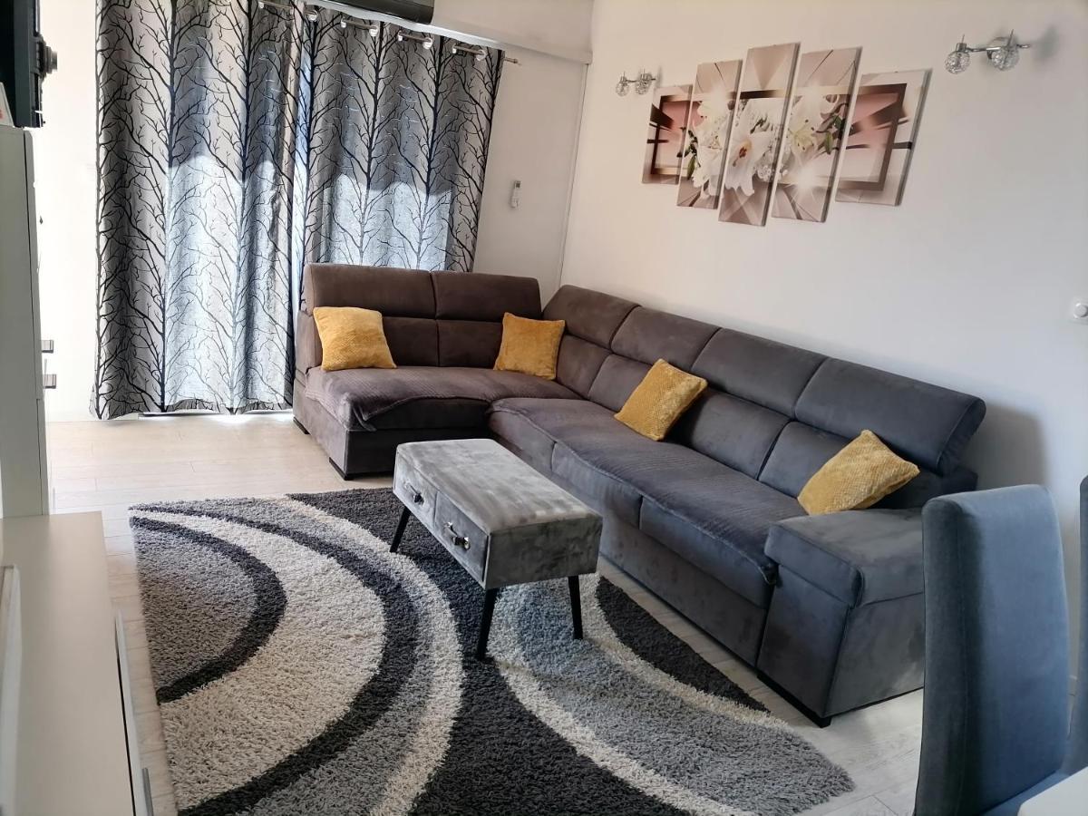 Apartments Matko Макарска Экстерьер фото
